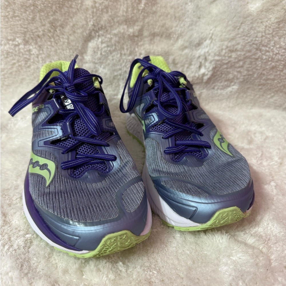 Saucony Everrun Guide ISO Women Size 9 Green  Purple Athletic Running Shoes EUC